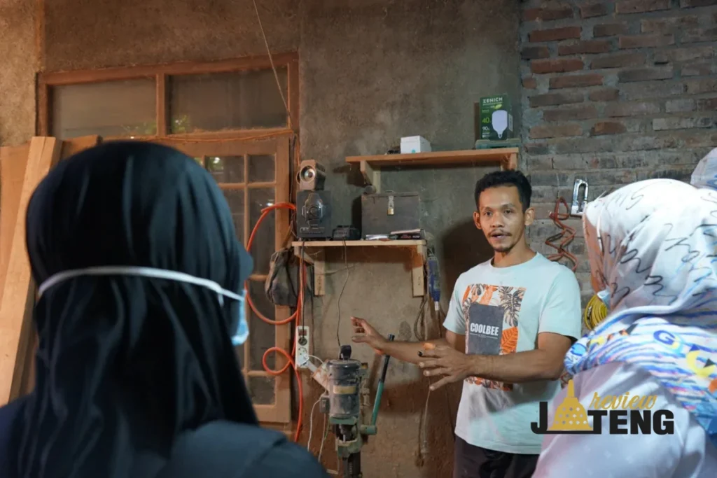 Produk Mebel Nuhwanto Tembus Pasar Luas Berkat Baznas