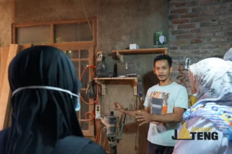 Produk Mebel Nuhwanto Tembus Pasar Luas Berkat Baznas